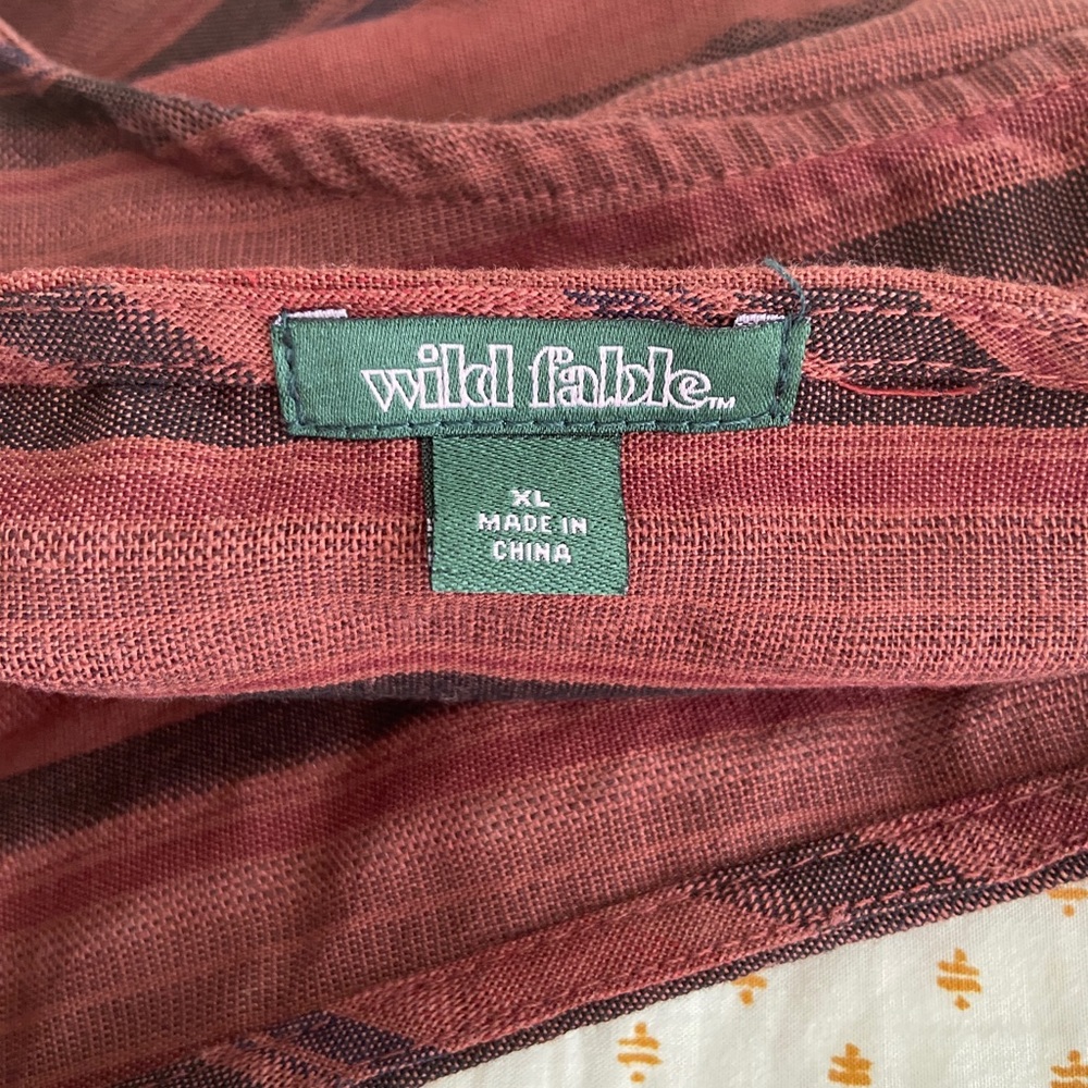 Tie Back Crop Tank - Picture 6 of 7